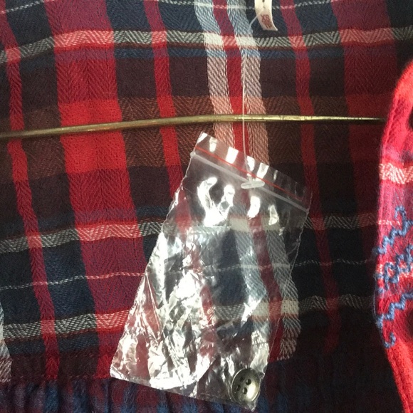 SALE XS Free People Magical Plaid oversized shirt - Picture 4 of 8